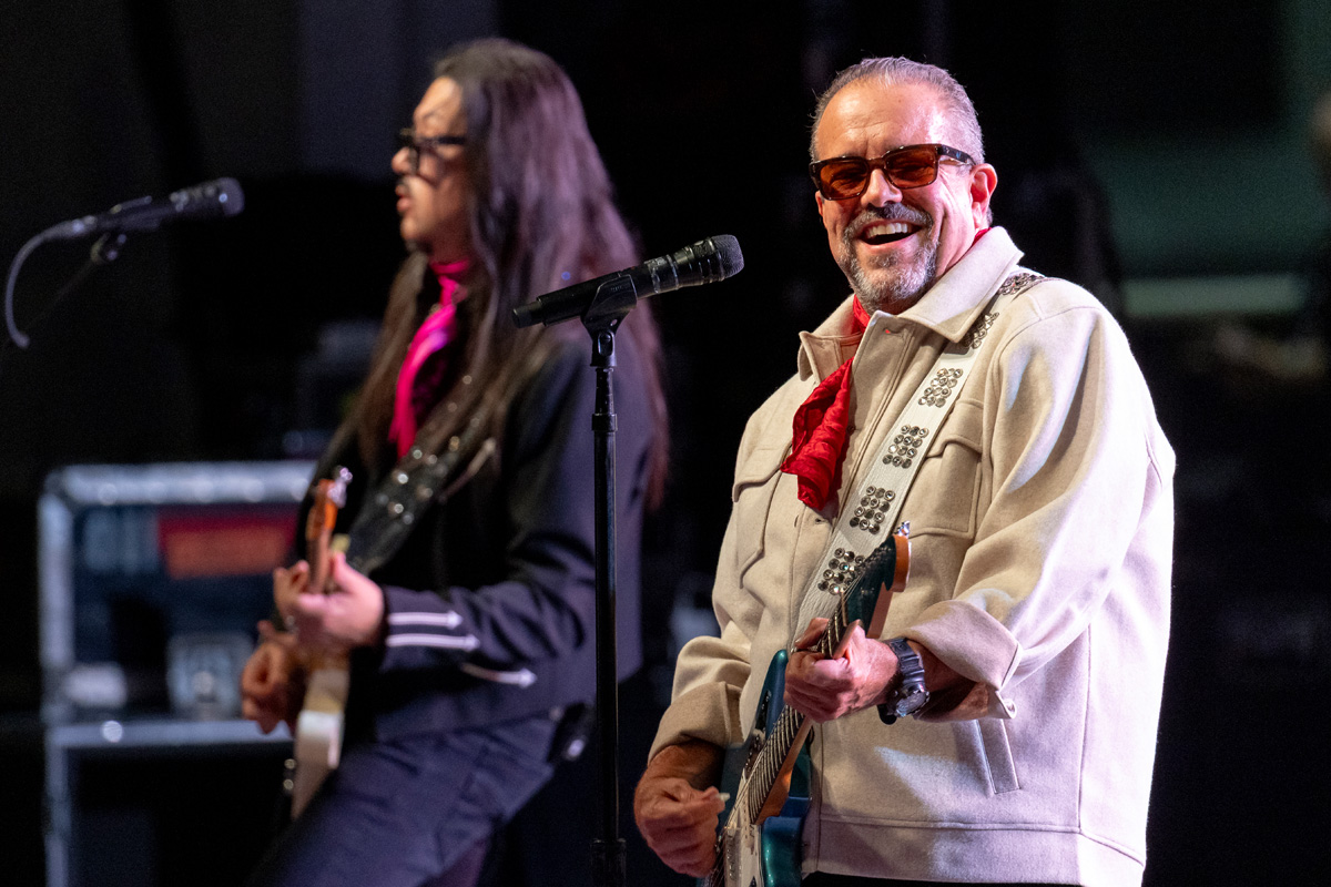 The Mavericks at The Amp 11.15.24 Pompano Beach Fl © 2024 jskolnickphotography The band consists of Raul Malo, Paul Deakin, Eddie Perez, and Jerry Dale McFadden. Malo and Deakin founded the band in 1989 along with Robert Reynolds and Ben Peel