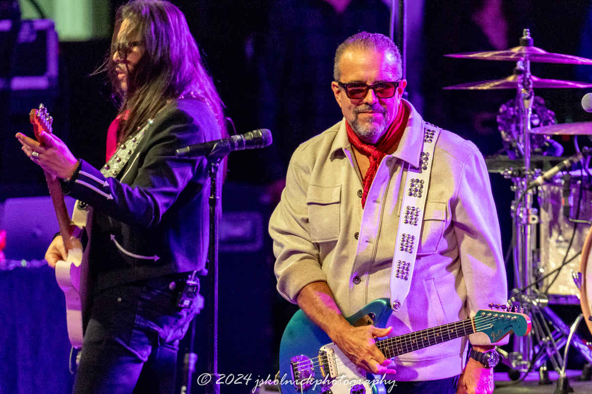 The Mavericks at The Amp 11.15.24 Pompano Beach Fl © 2024 jskolnickphotography The band consists of Raul Malo, Paul Deakin, Eddie Perez, and Jerry Dale McFadden. Malo and Deakin founded the band in 1989 along with Robert Reynolds and Ben Peel